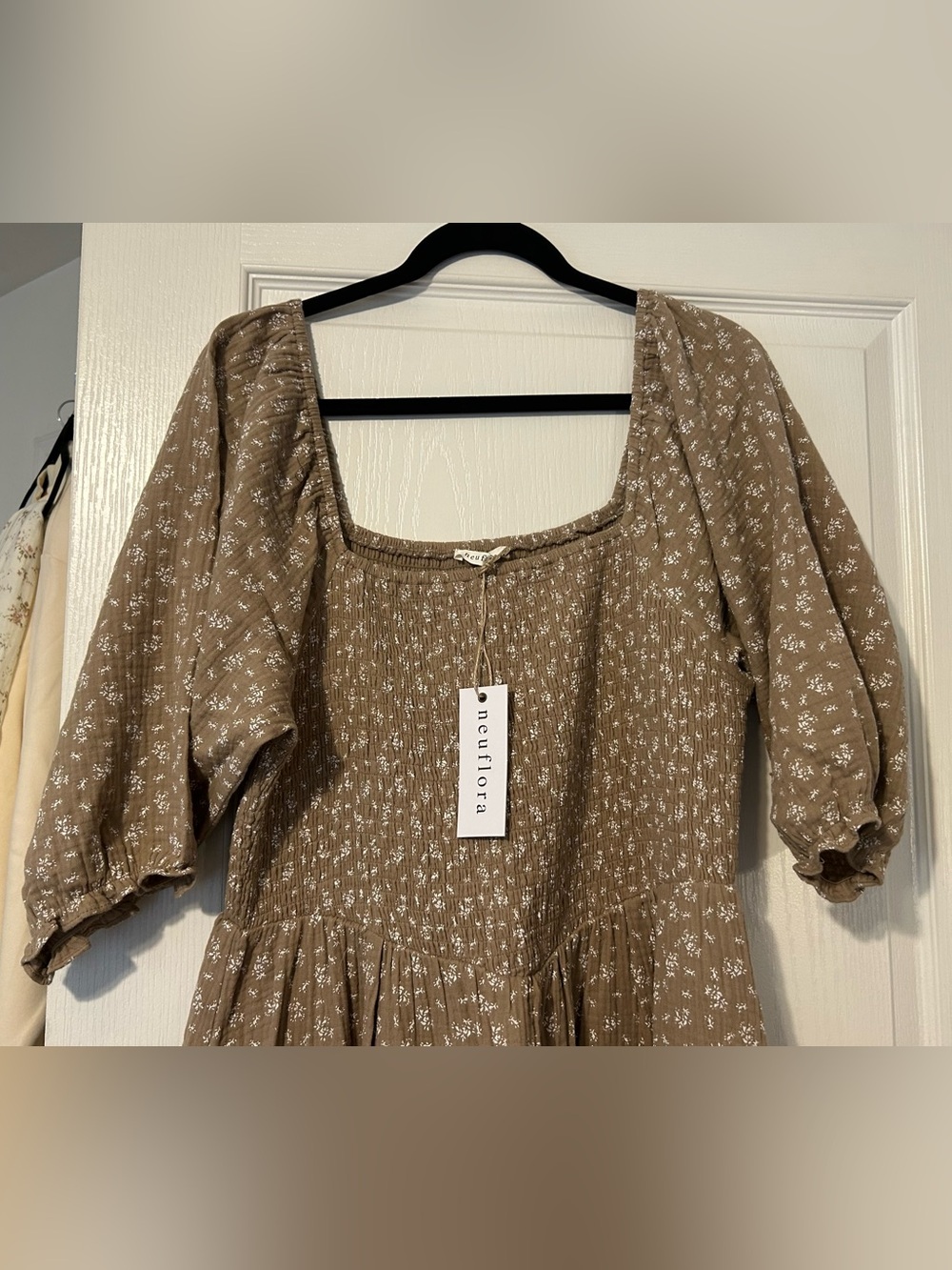 Neuflora Loveland Dress Brown Floral - Picture 3 of 5